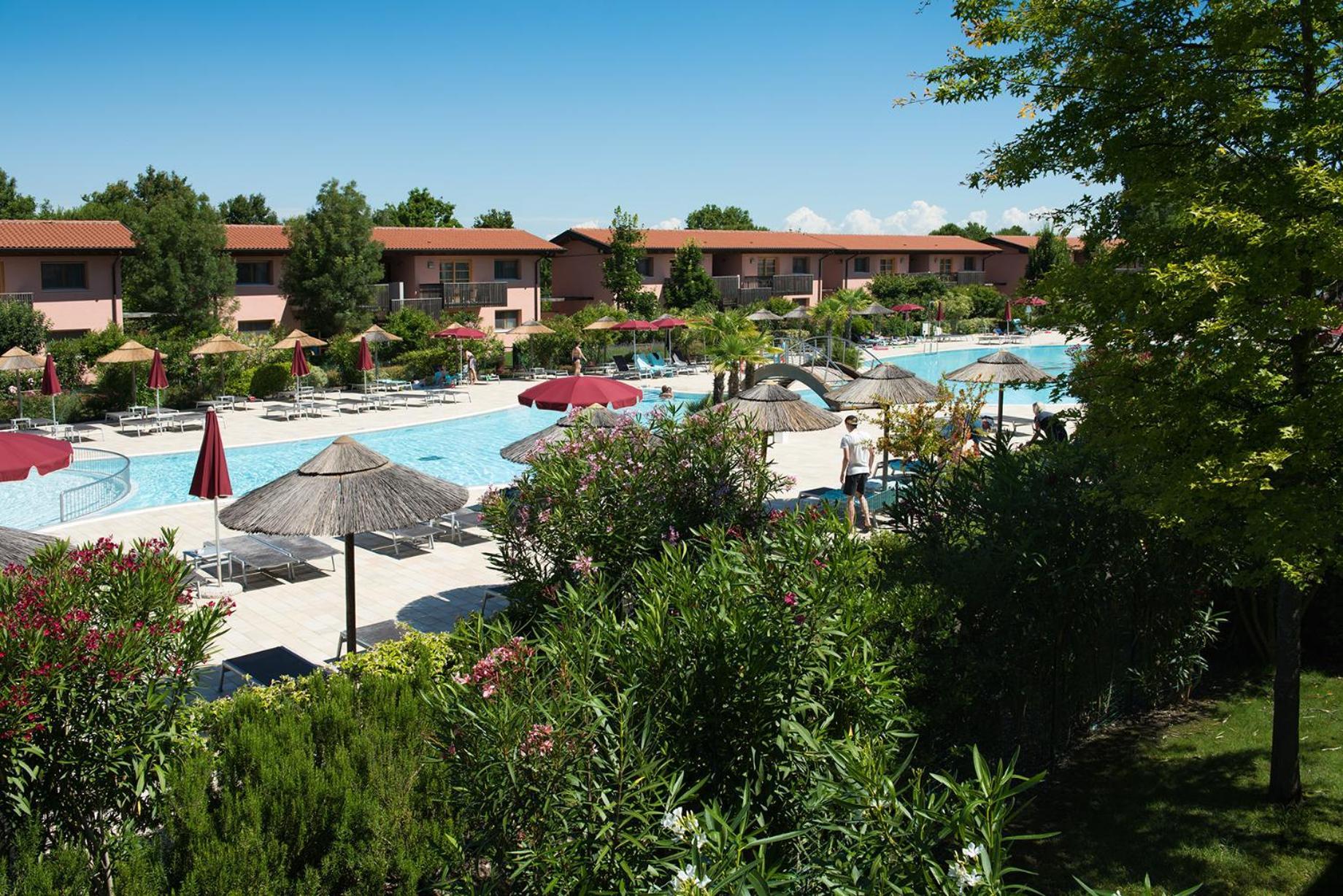 Green Village Eco Resort リニャーノ・サッビアドーロ エクステリア 写真