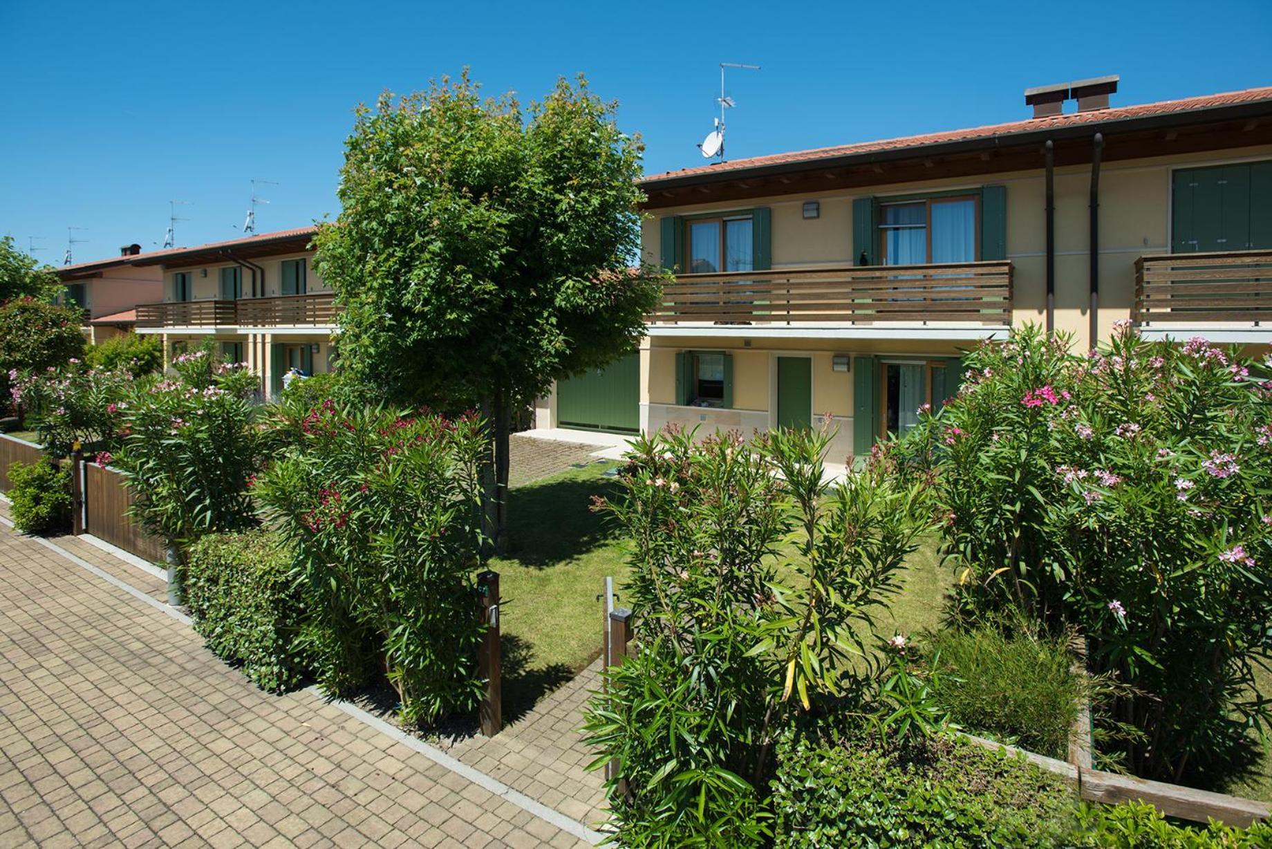 Green Village Eco Resort リニャーノ・サッビアドーロ エクステリア 写真